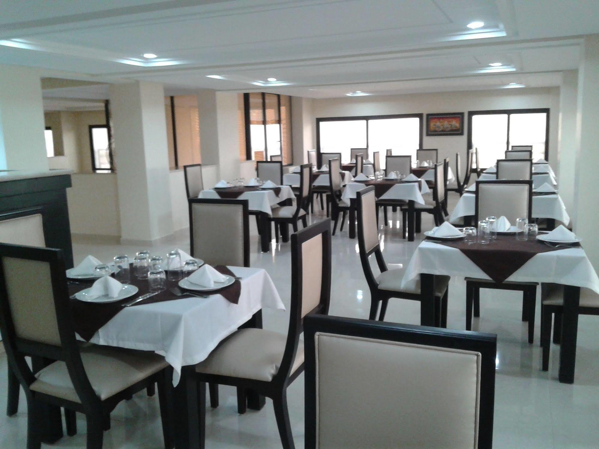 Hotel Al Akhawayn Oujda Exterior foto