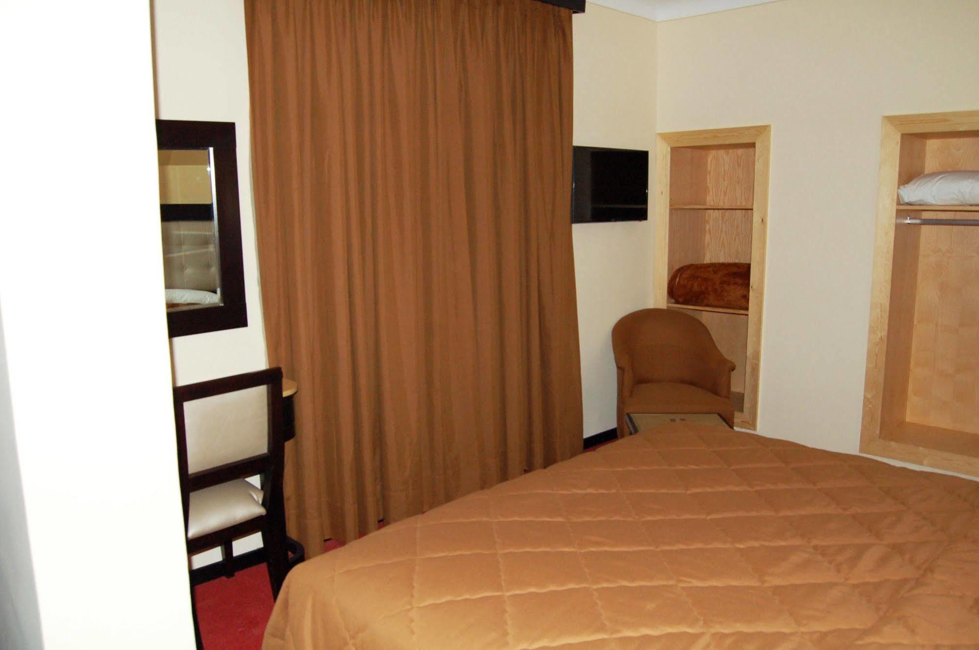 Hotel Al Akhawayn Oujda Exterior foto